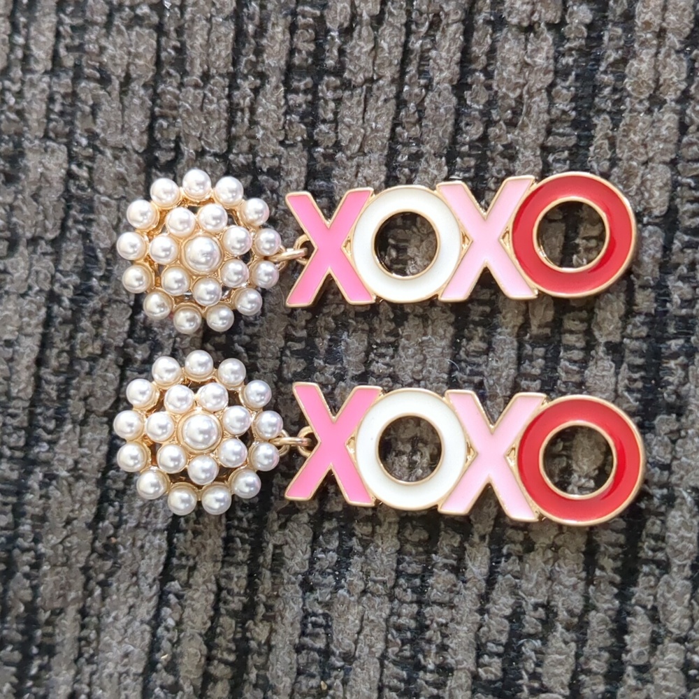 Enamel Dangle Drop XOXO Earrings Pearl Studs 2.1"